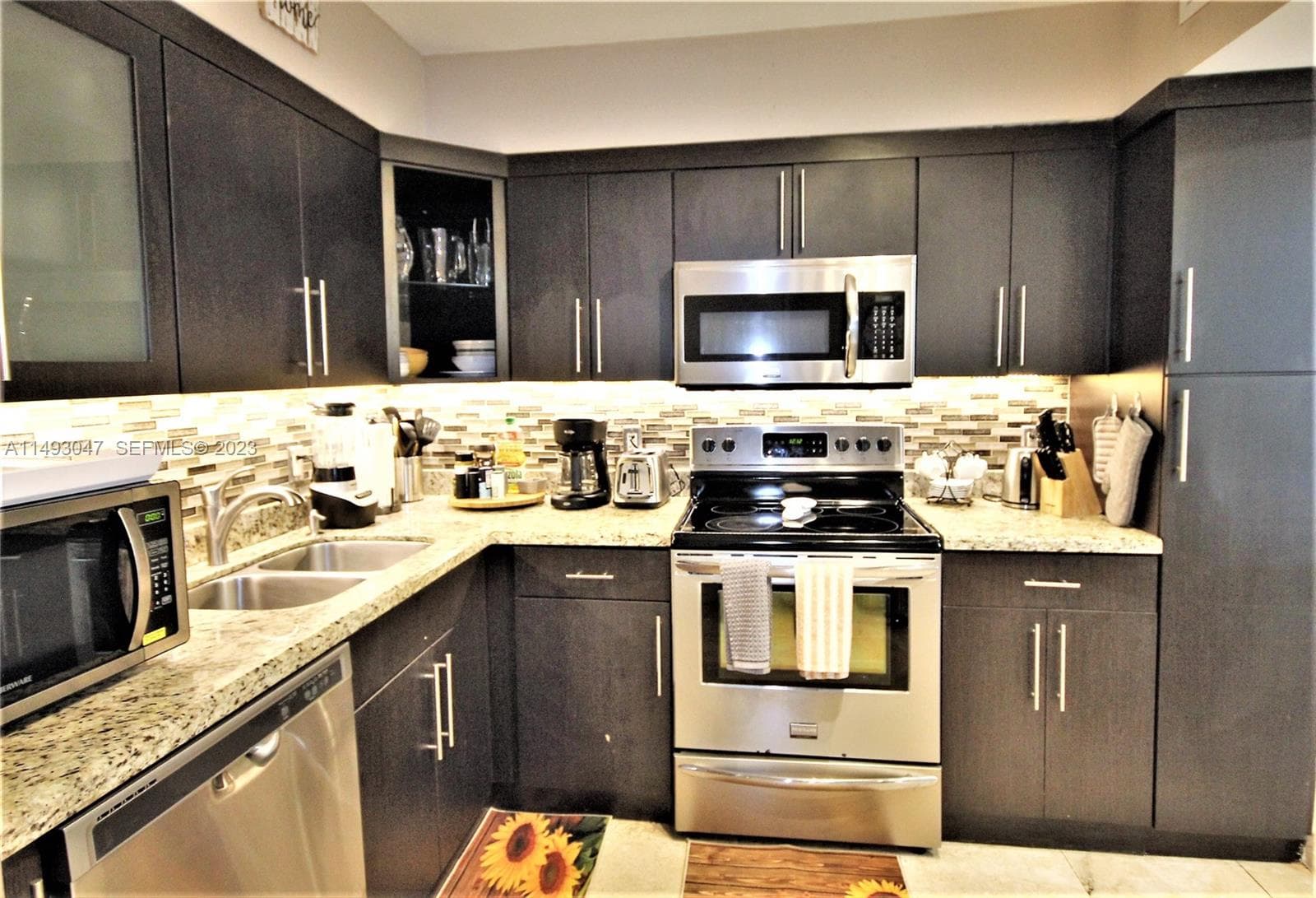 A11493047 — Miami Beach — 15