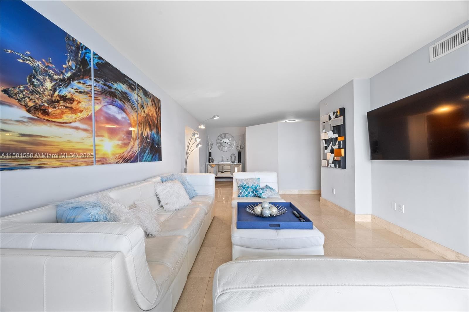 A11501580 — Miami Beach