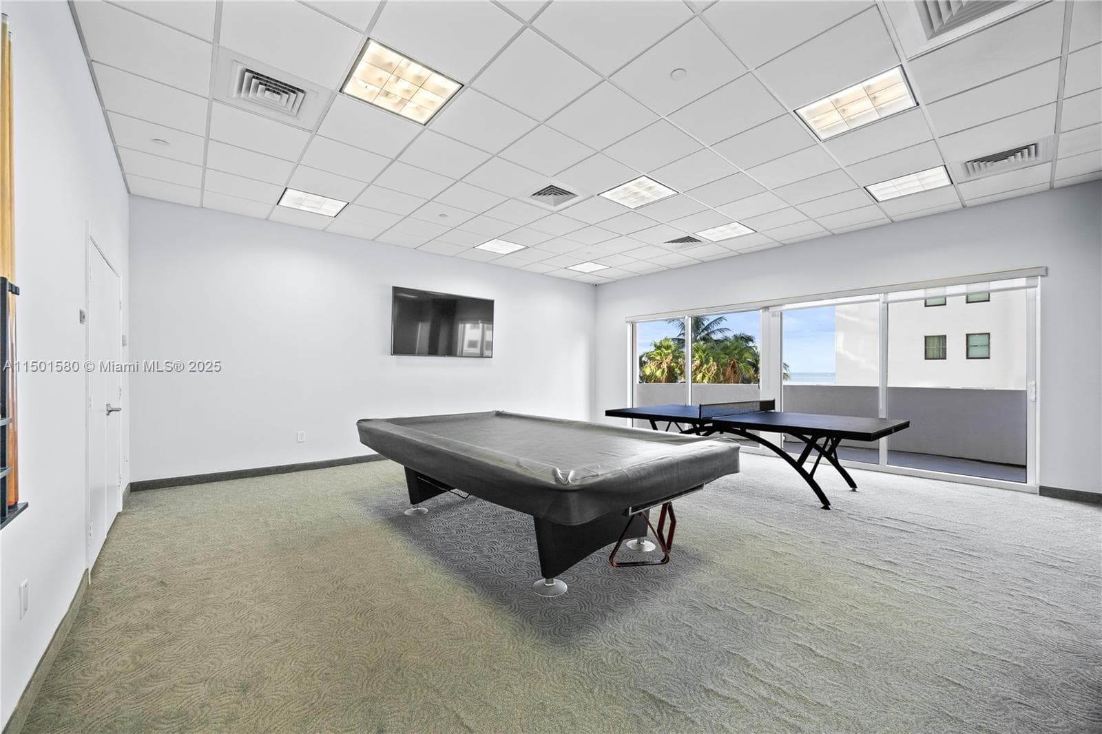 A11501580 — Miami Beach — 37