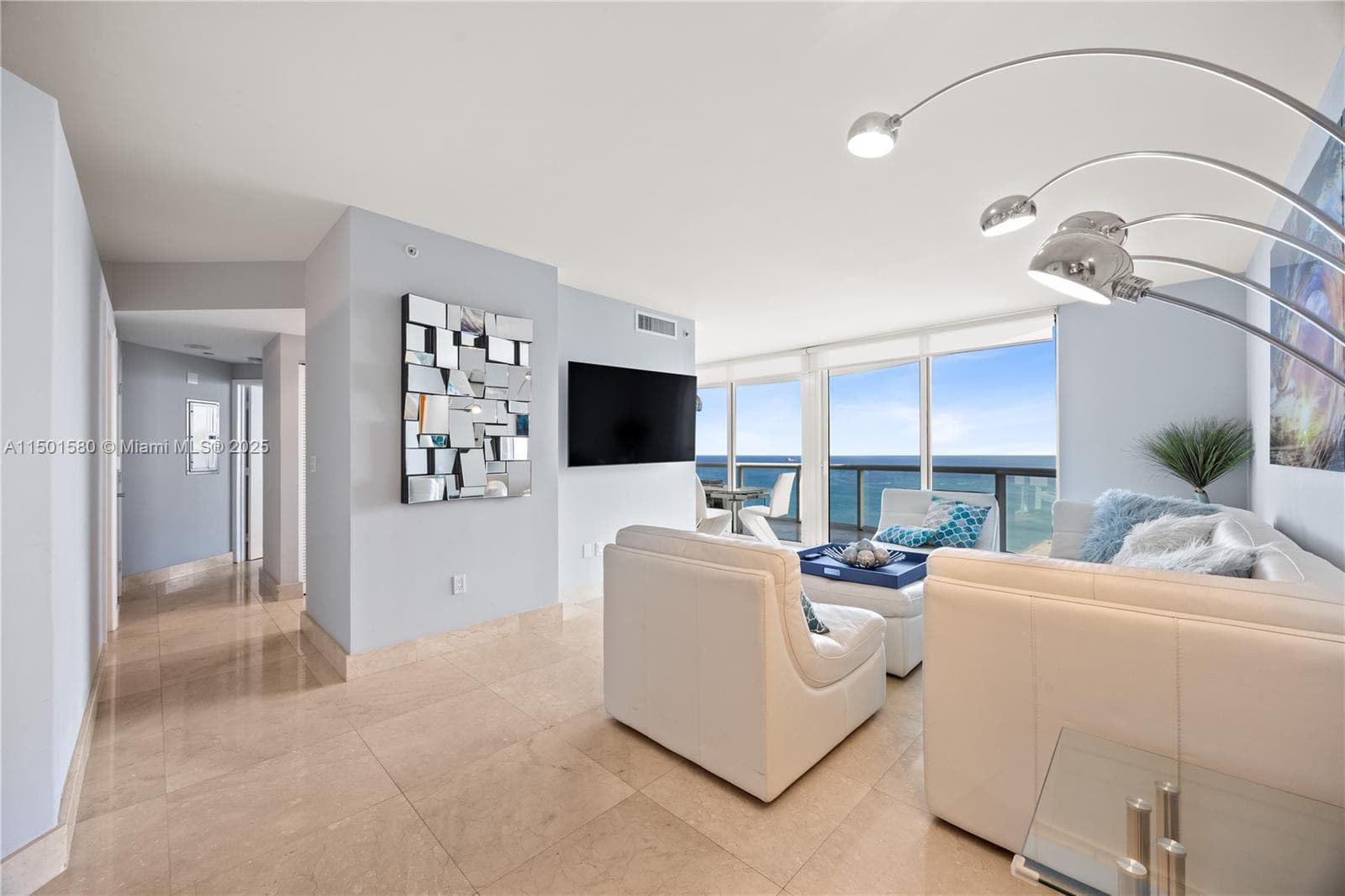A11501580 — Miami Beach — 4