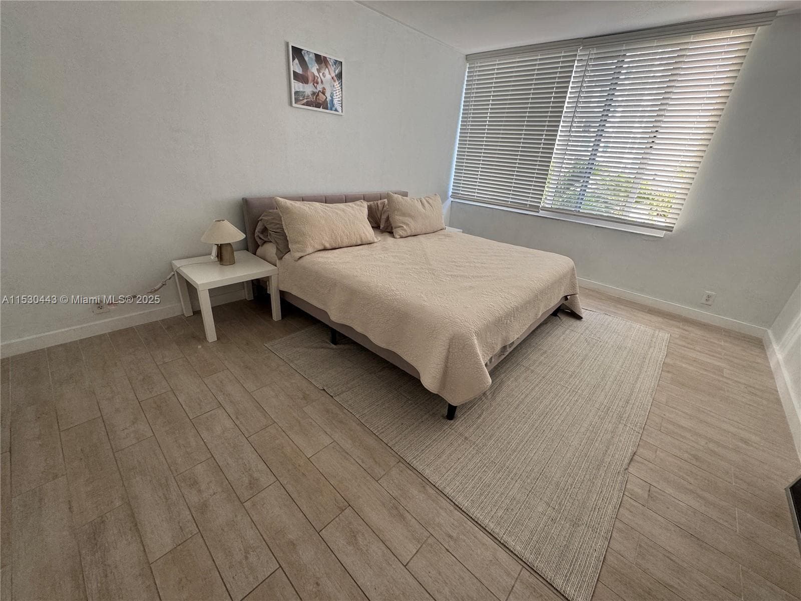 A11530443 — Miami Beach — 6