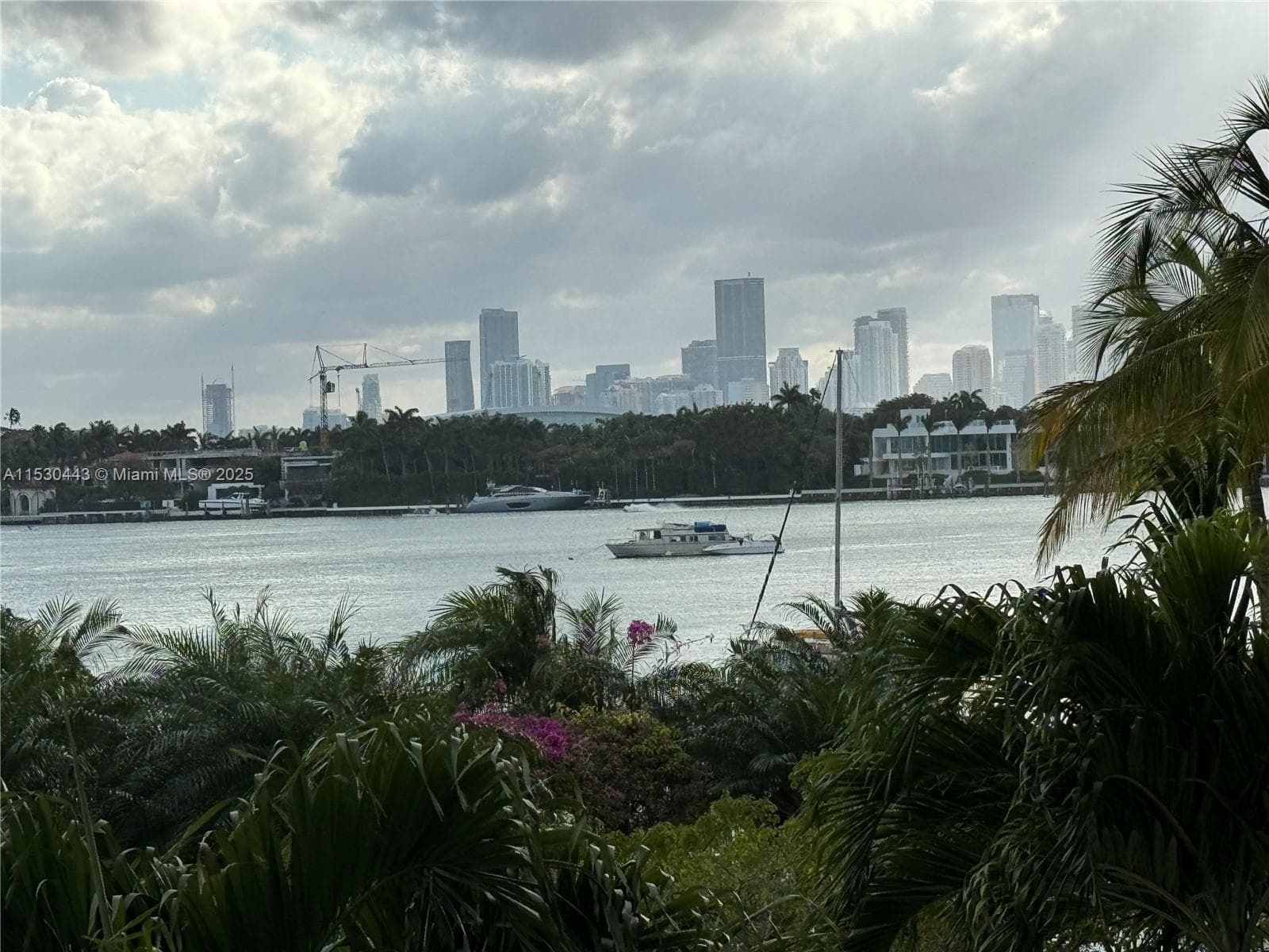 A11530443 — Miami Beach — 7