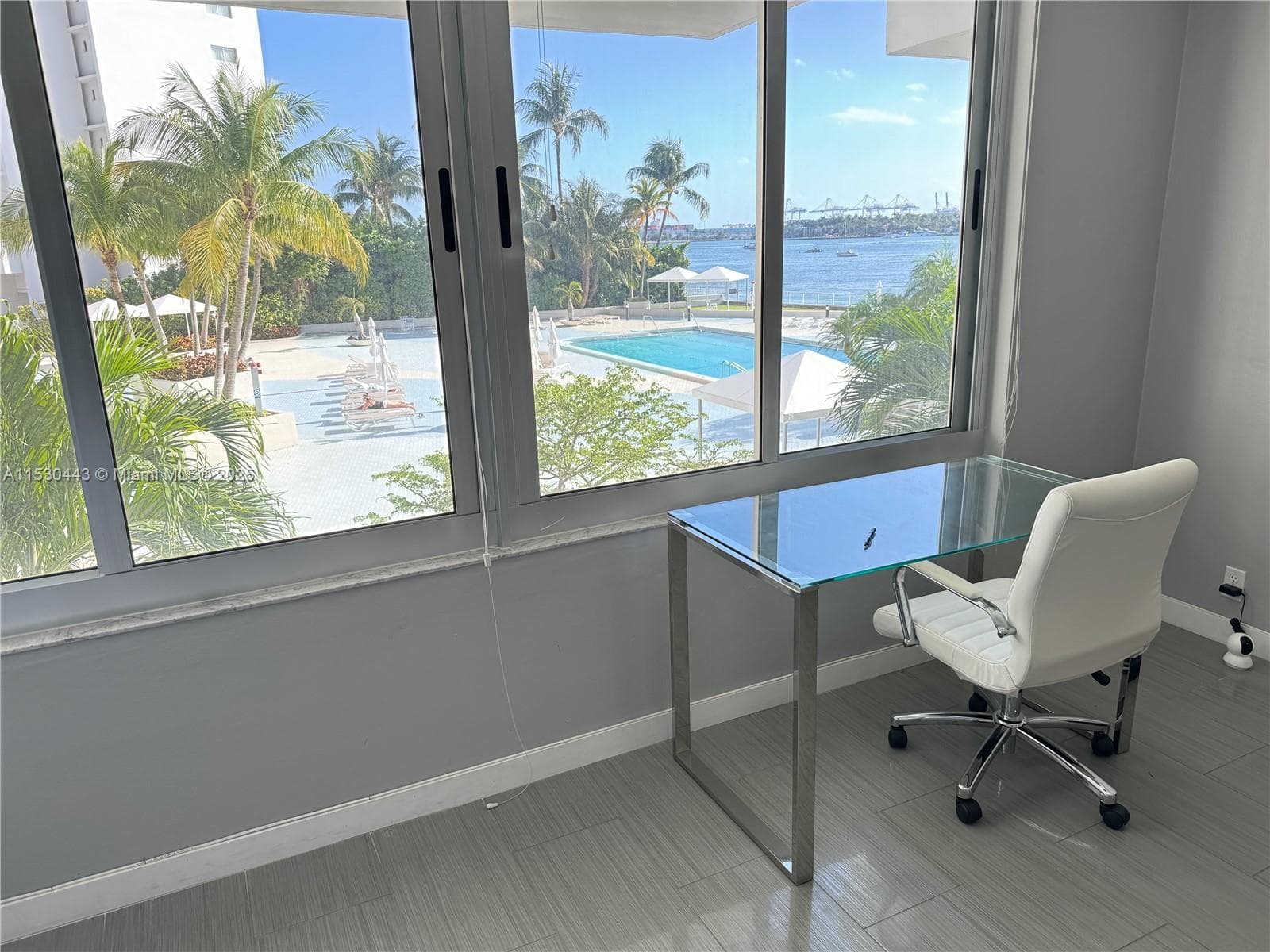 A11530443 — Miami Beach — 5