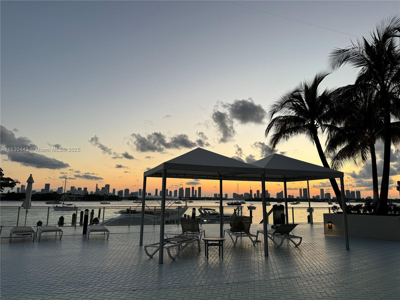 A11530443 — Miami Beach — 40