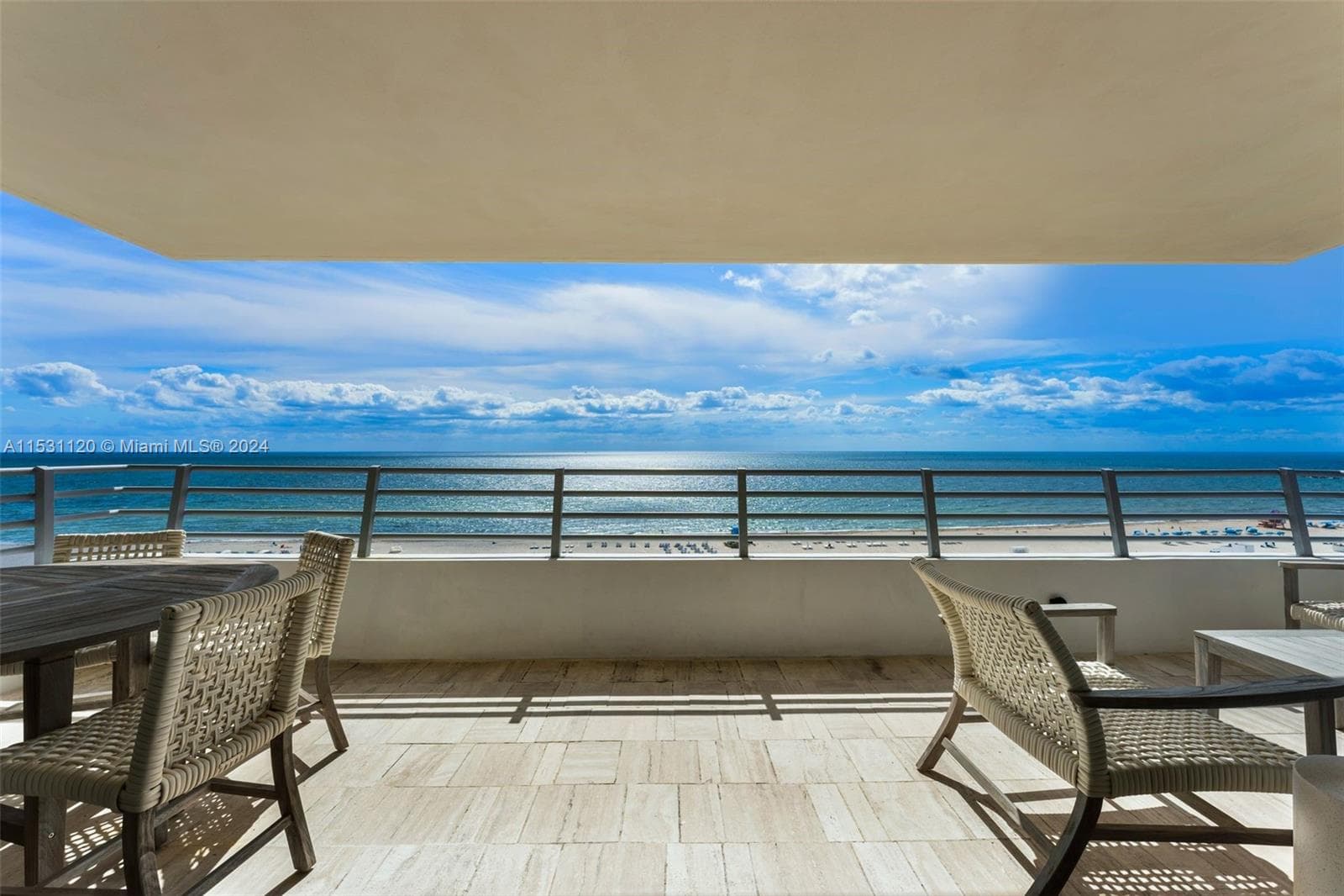A11531120 — Miami Beach — 29