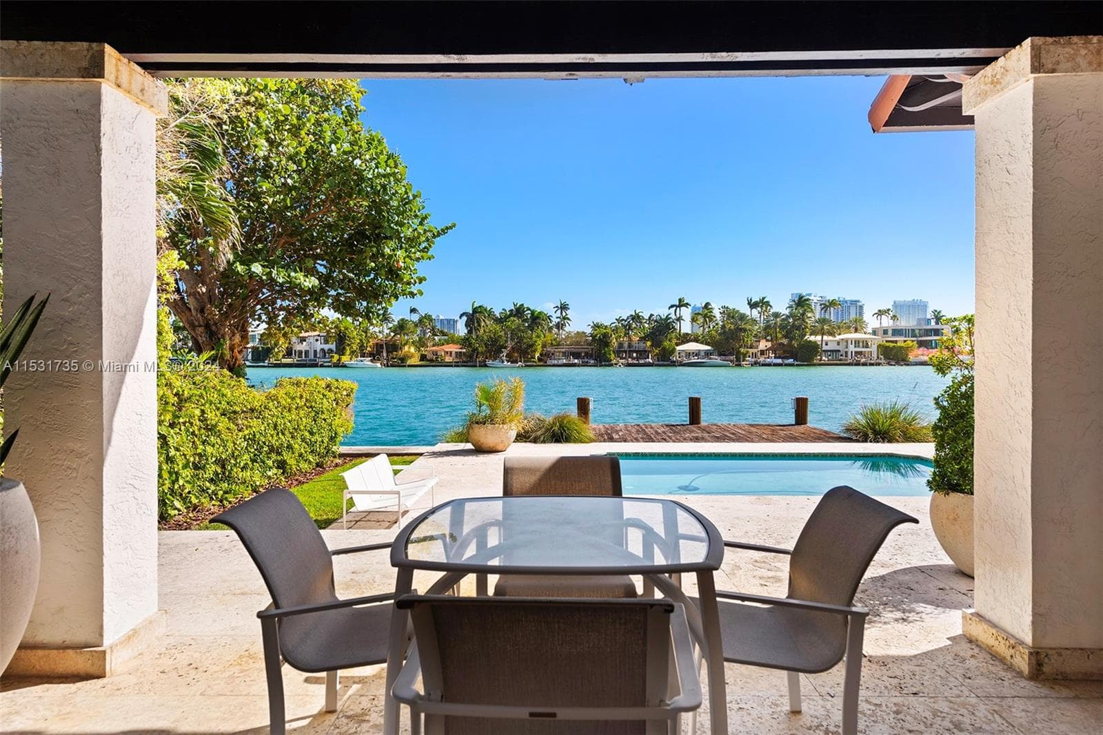 A11531735 — Miami Beach — 23