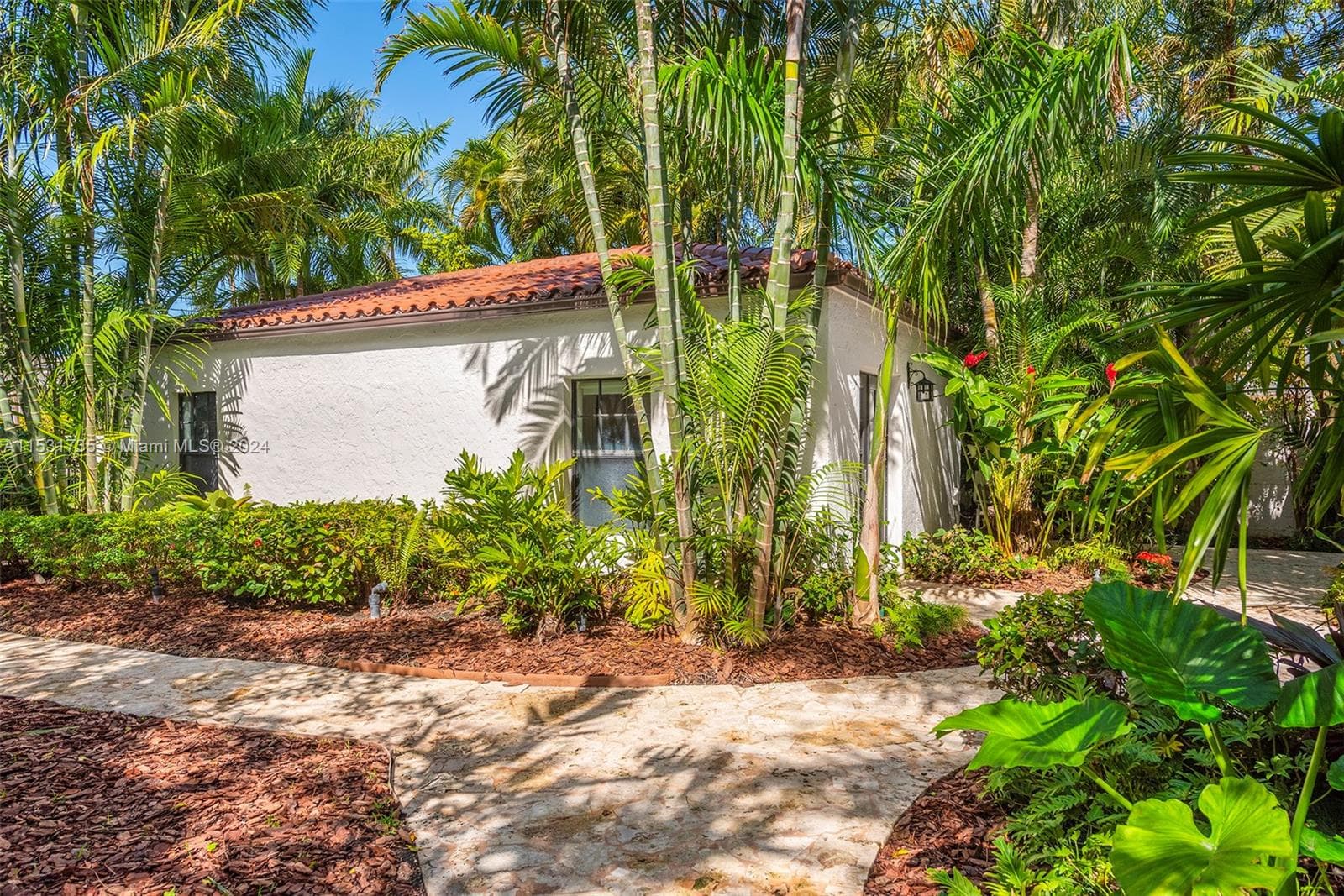 A11531735 — Miami Beach — 51