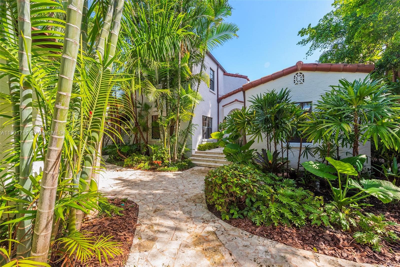 A11531735 — Miami Beach — 50