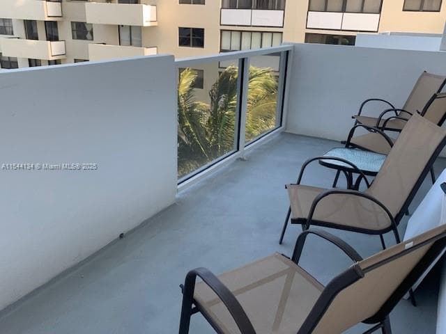 A11544134 — Miami Beach — 12