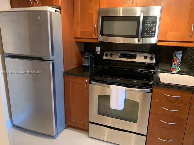 A11544134 — Miami Beach — 9