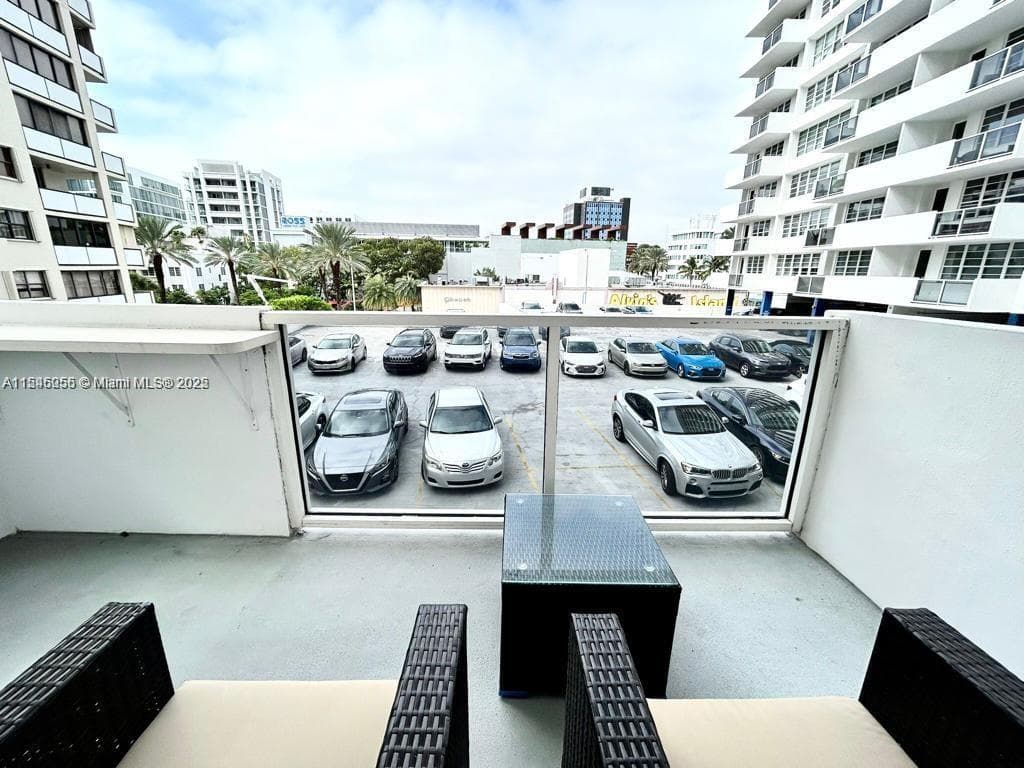 A11545055 — Miami Beach — 26