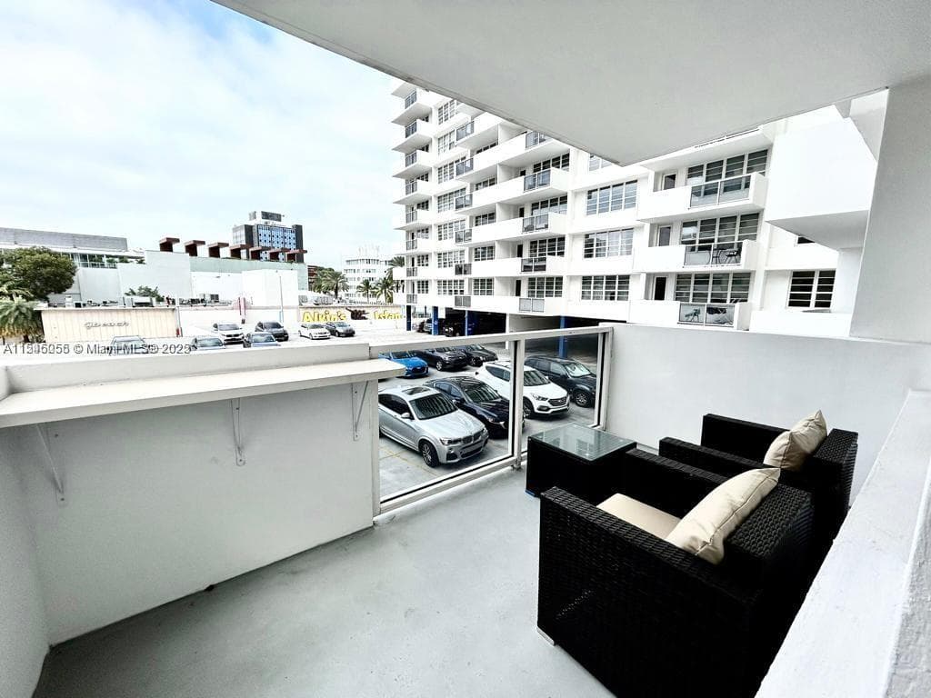 A11545055 — Miami Beach — 24