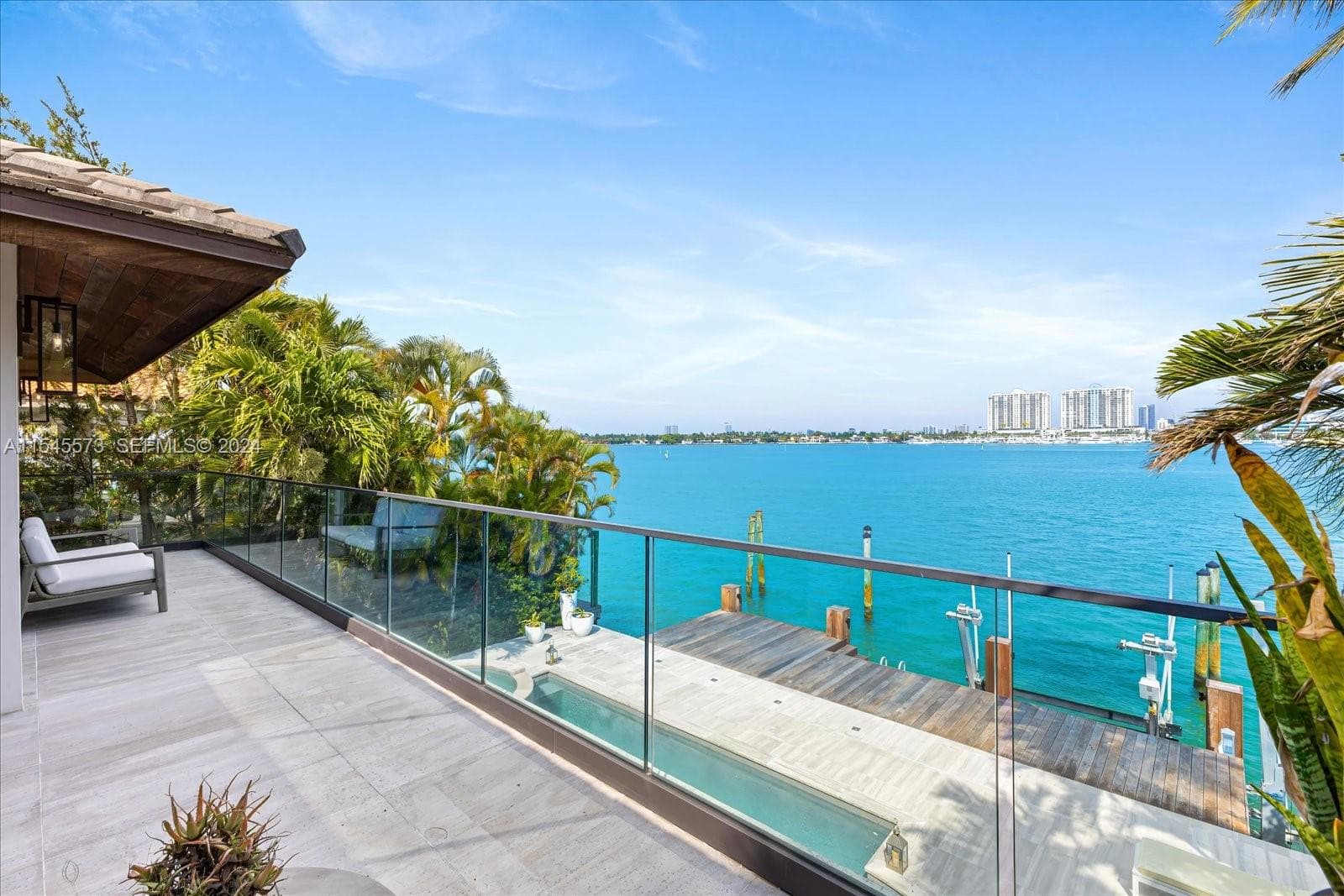 A11545573 — Miami Beach — 22