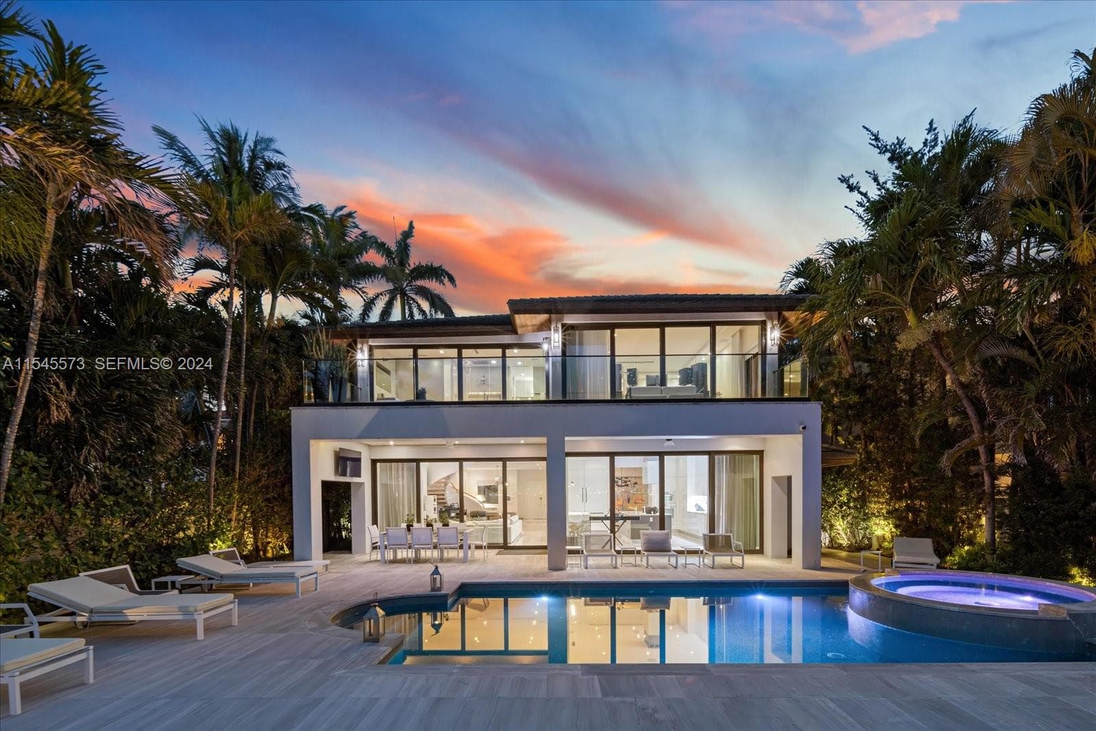 A11545573 — Miami Beach