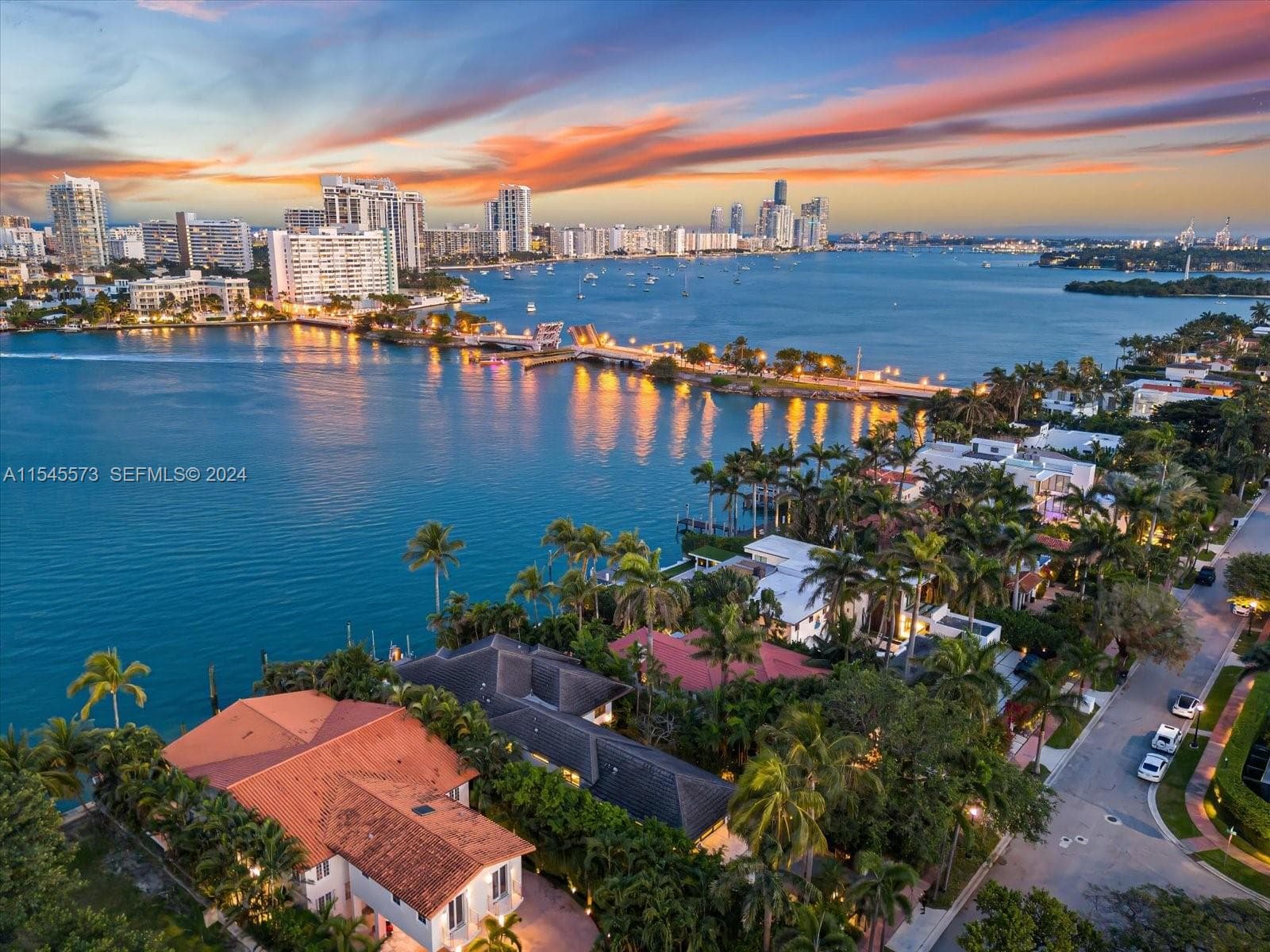 A11545573 — Miami Beach — 50