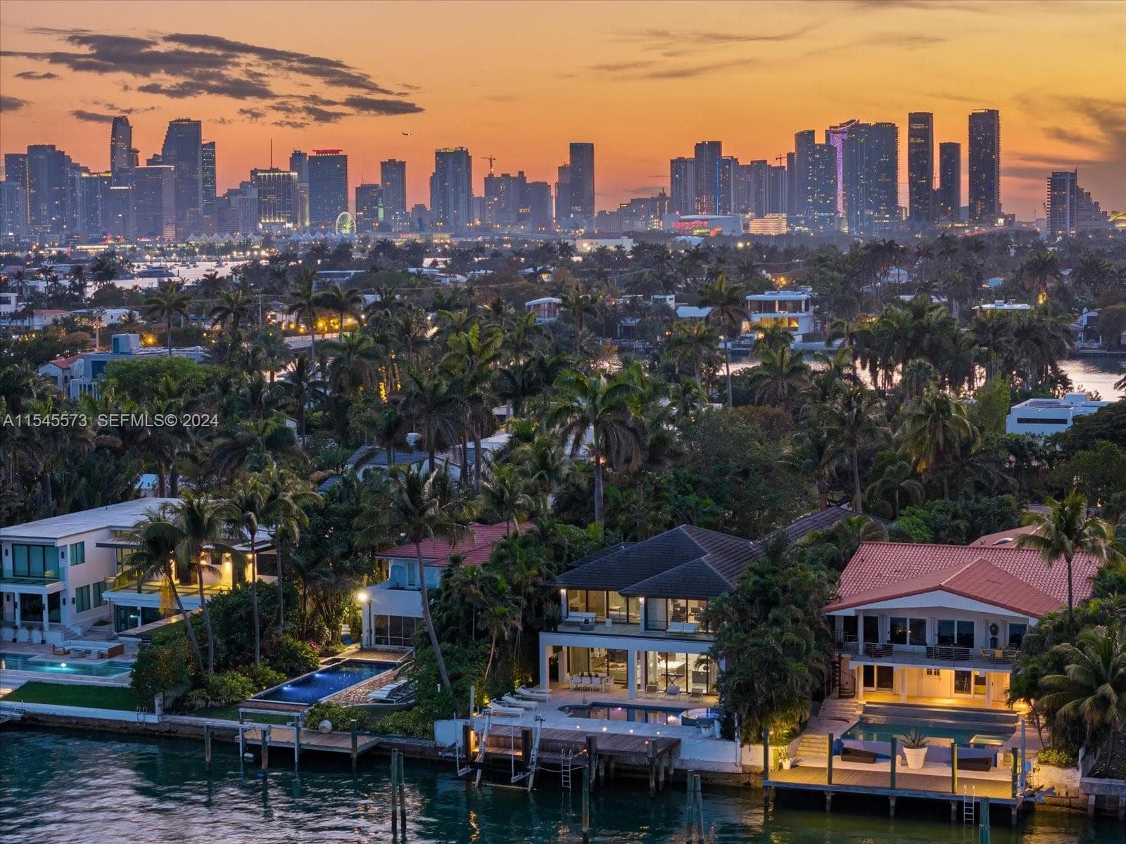 A11545573 — Miami Beach — 48