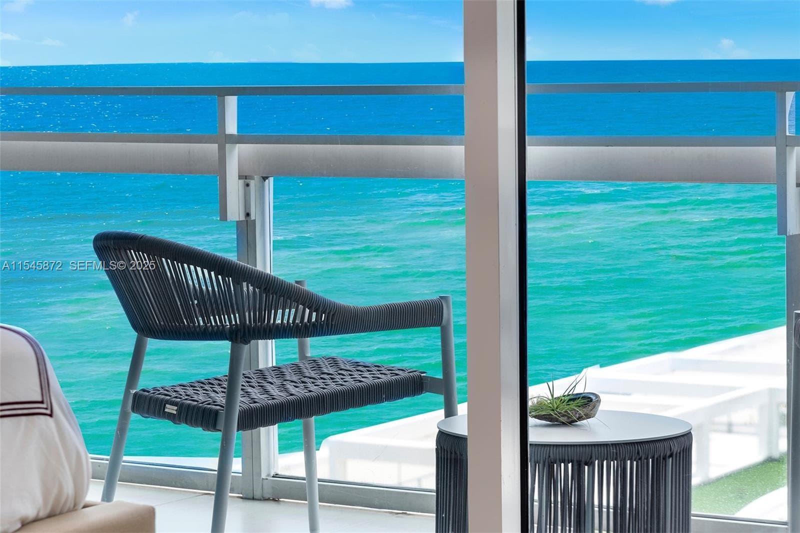 A11545872 — Miami Beach — 13