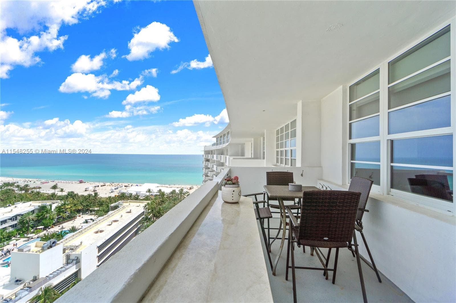 A11548255 — Miami Beach