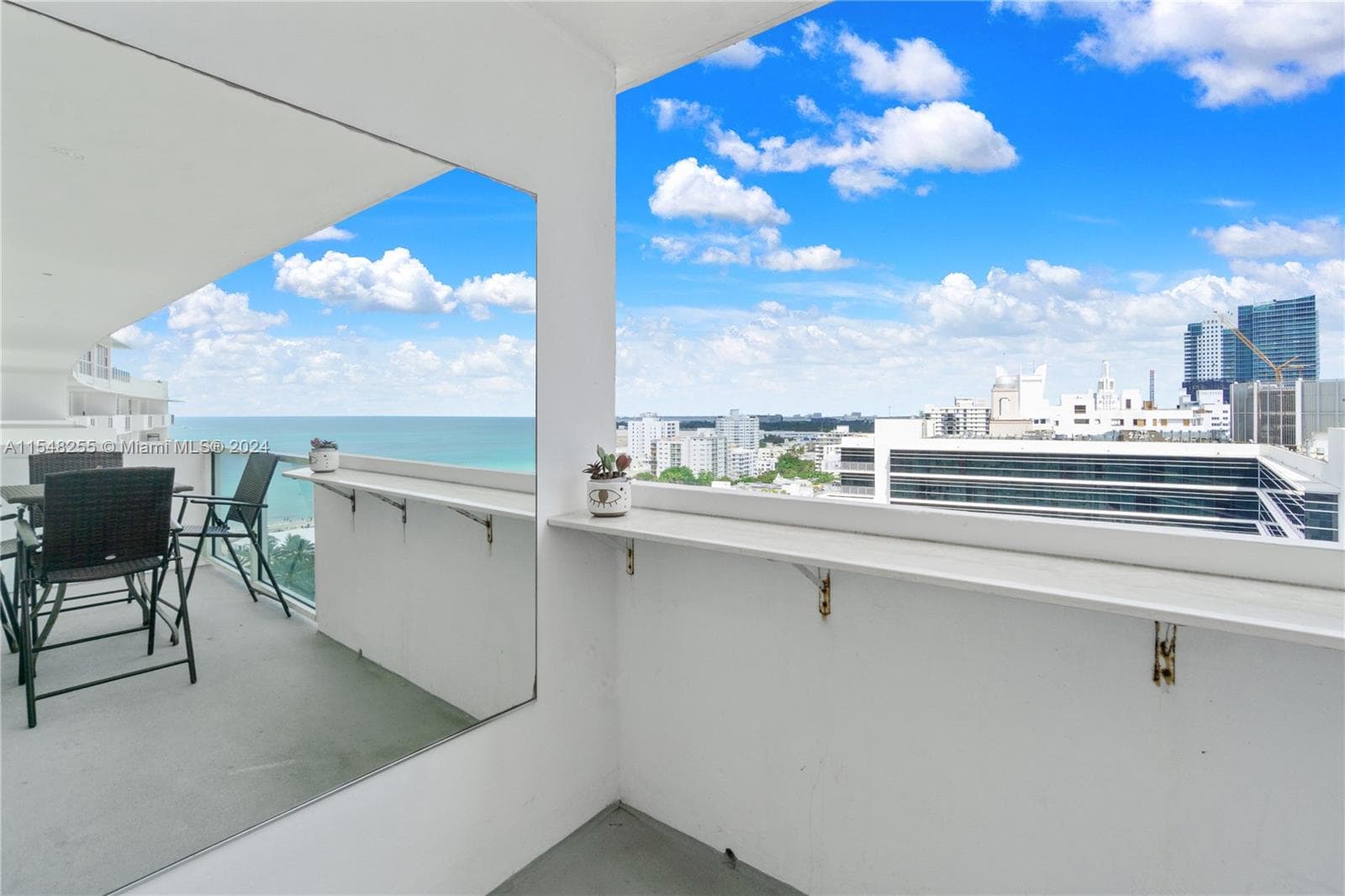 A11548255 — Miami Beach — 24