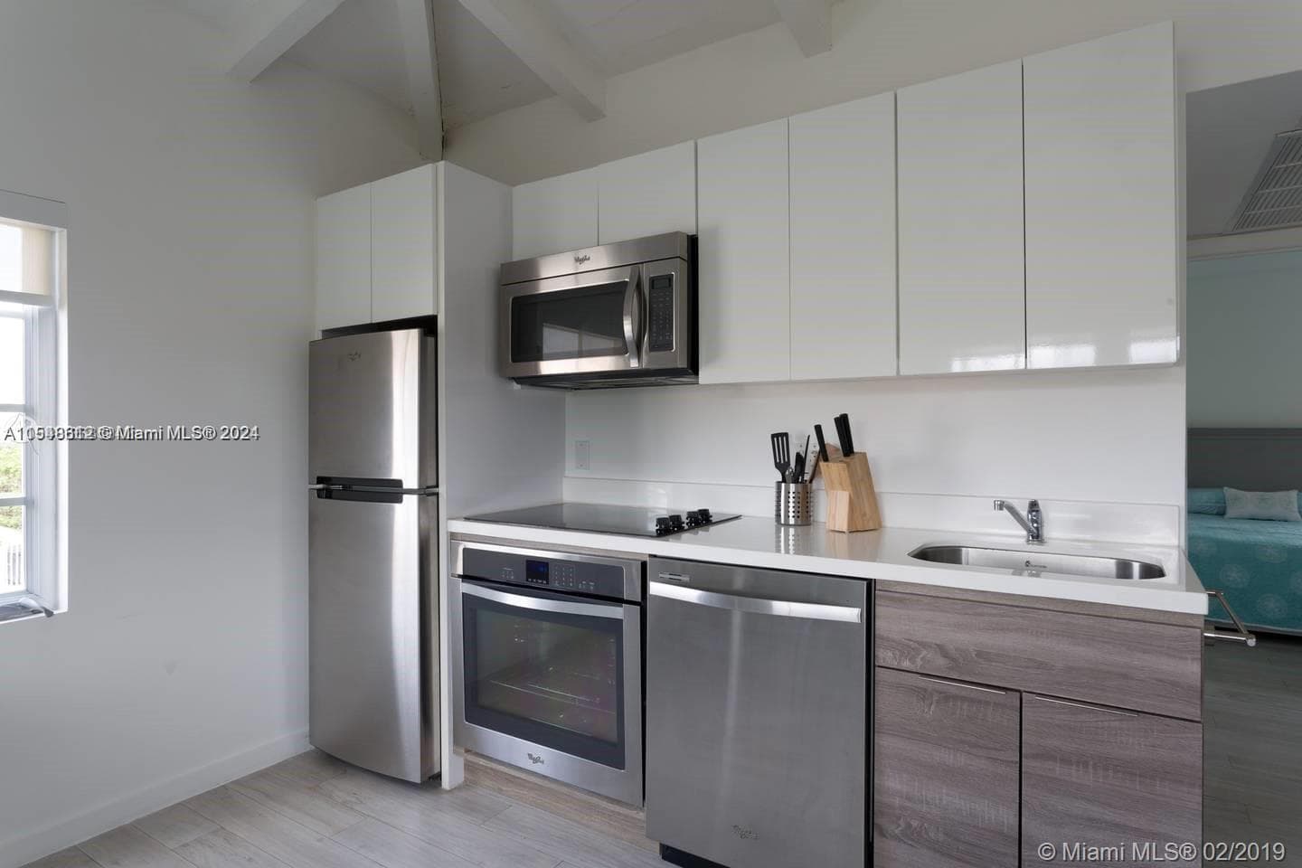 A11548612 — Miami Beach — 6