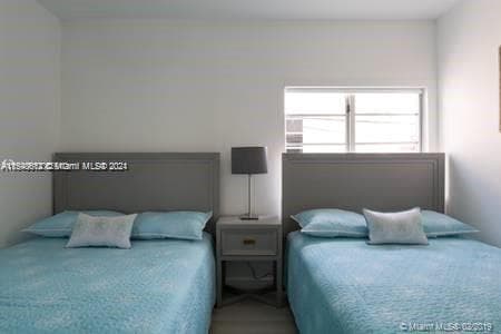A11548612 — Miami Beach — 15