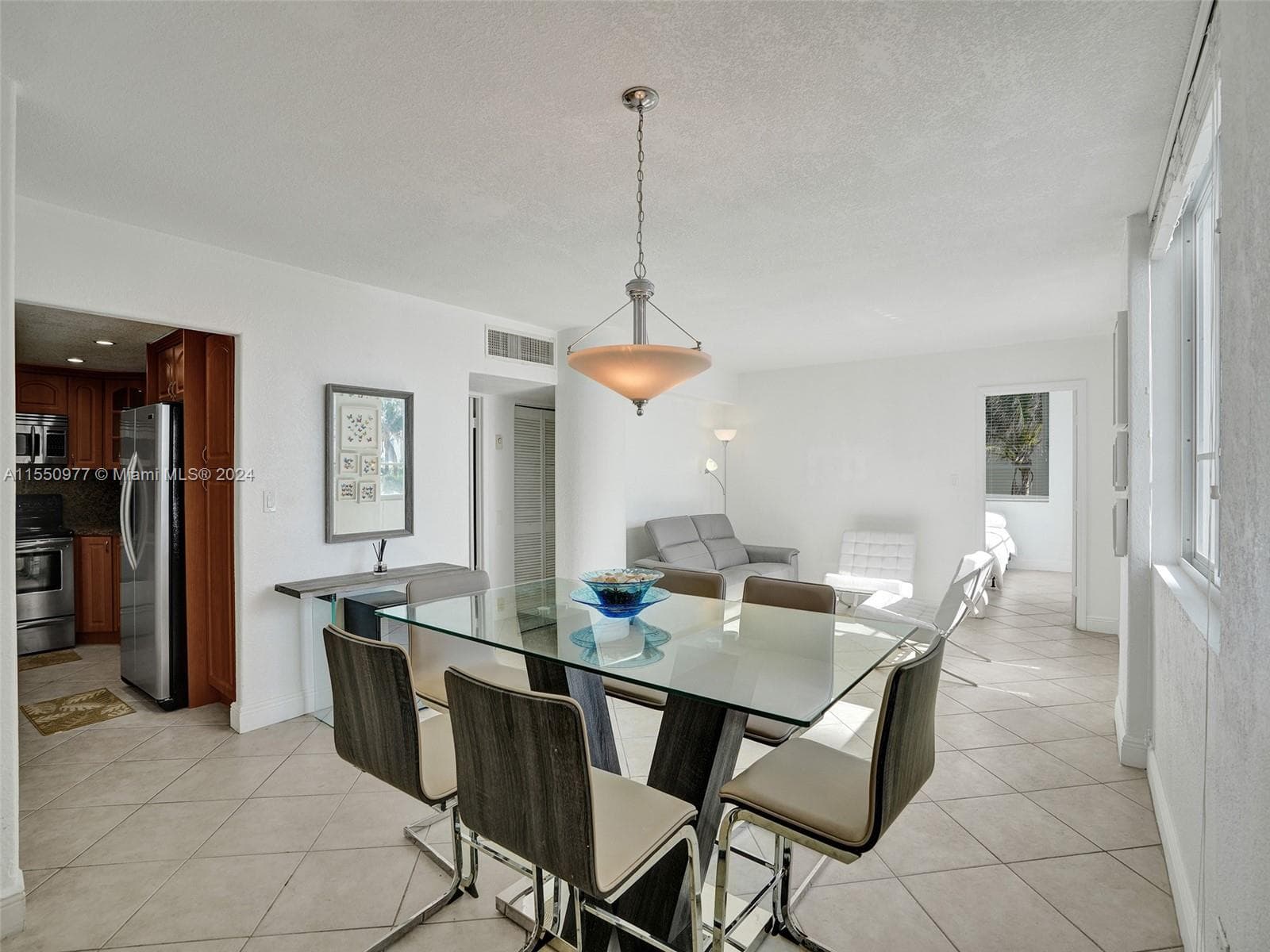A11550977 — Miami Beach — 6