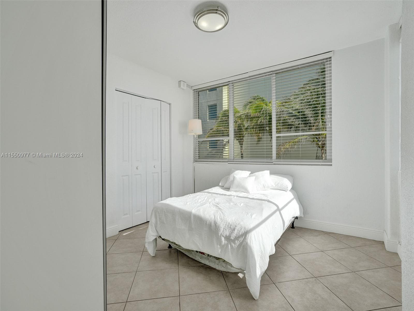 A11550977 — Miami Beach — 16