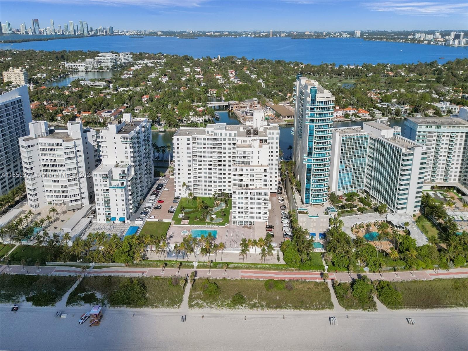 A11550977 — Miami Beach — 32