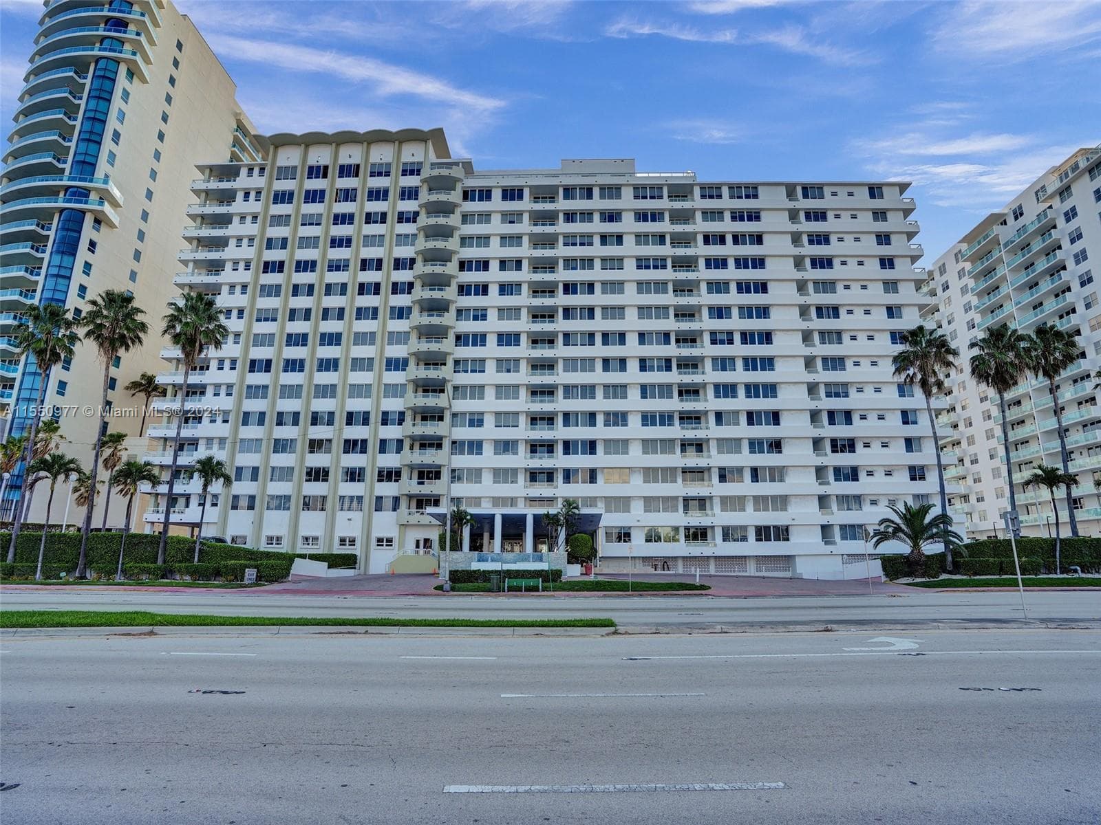A11550977 — Miami Beach