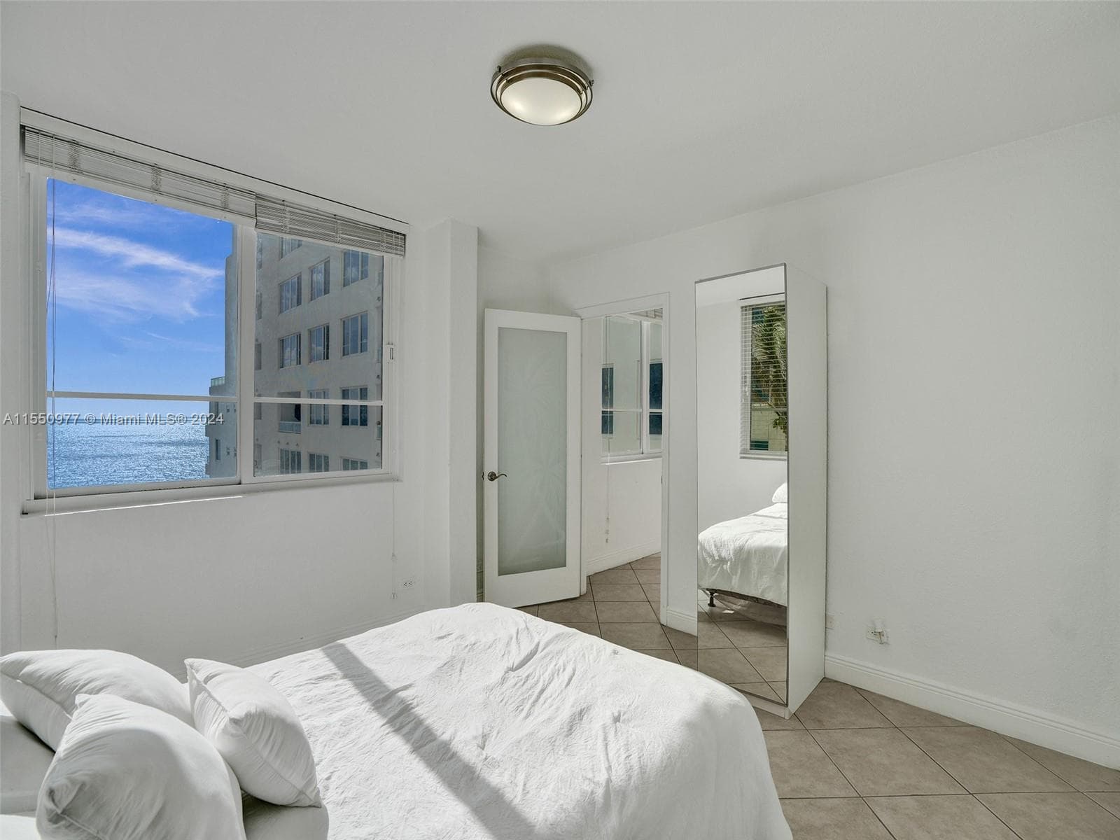 A11550977 — Miami Beach — 14