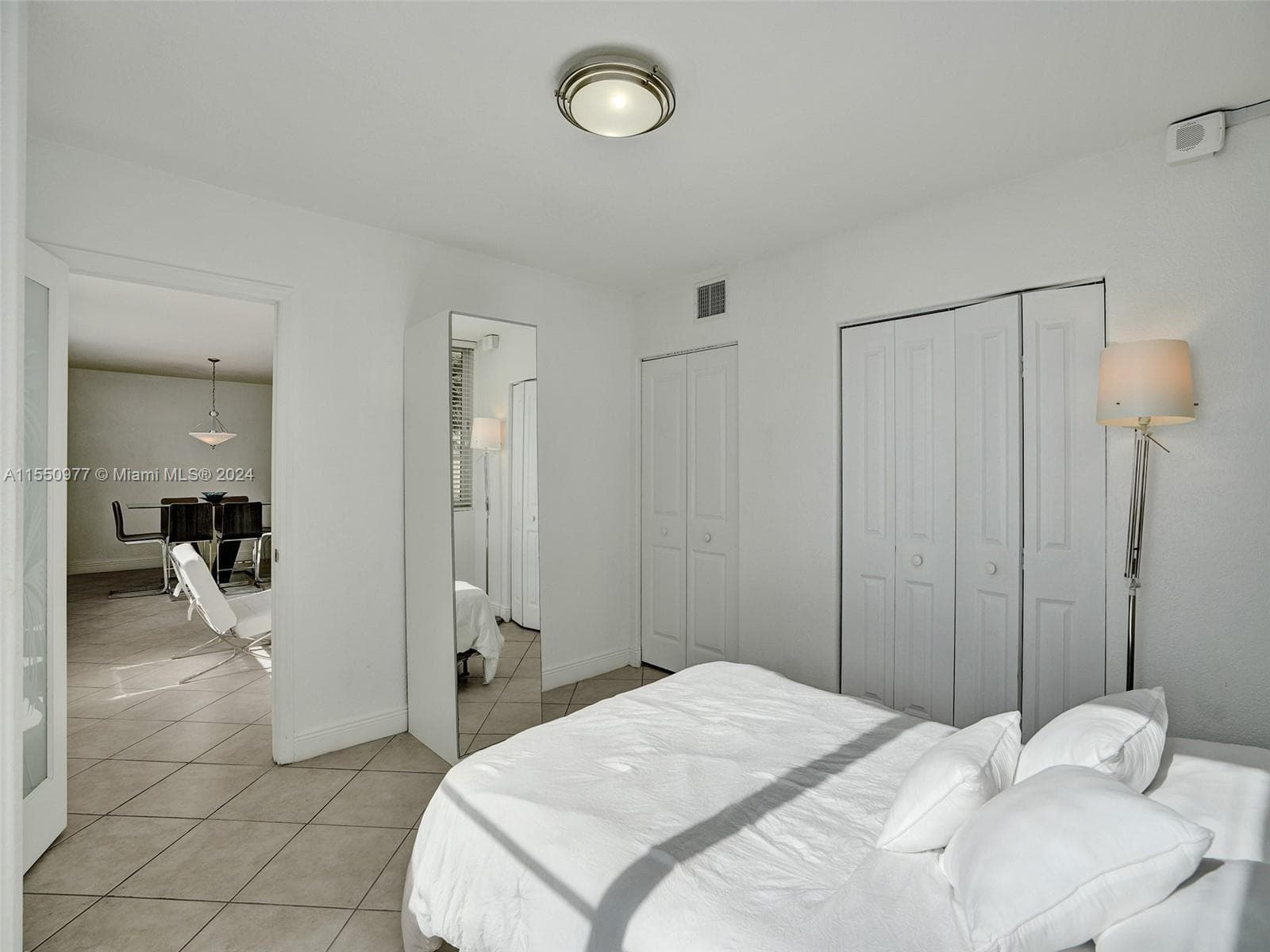 A11550977 — Miami Beach — 15