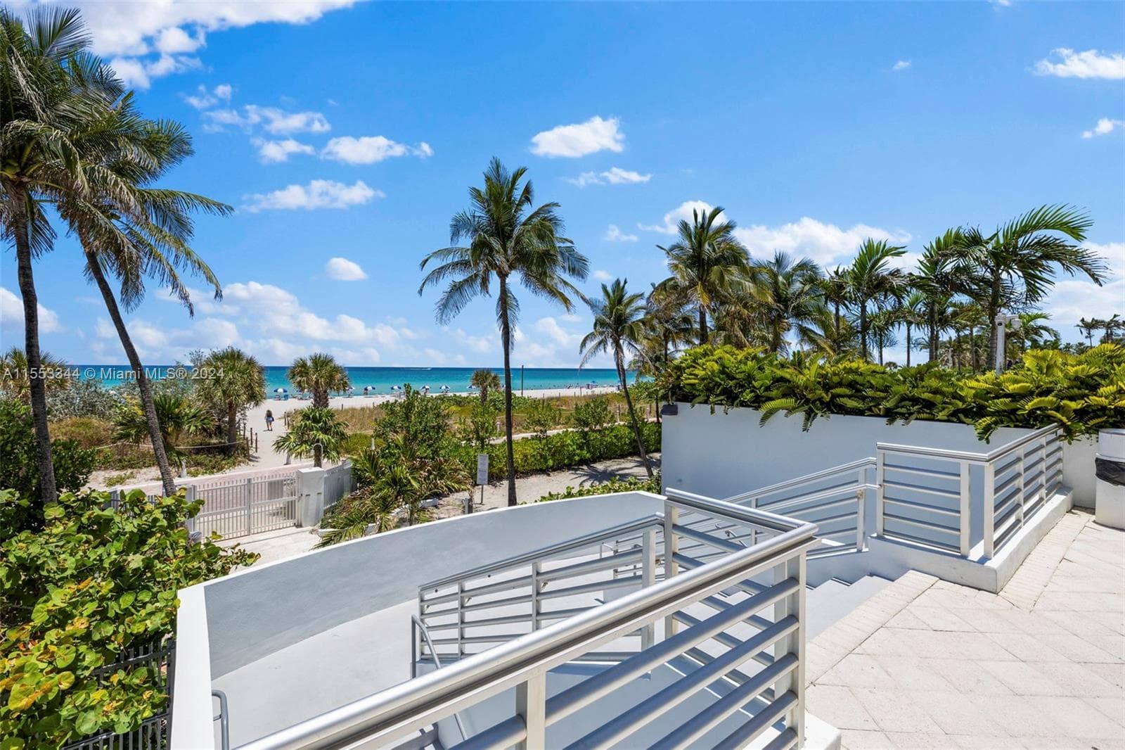 A11553344 — Miami Beach — 52