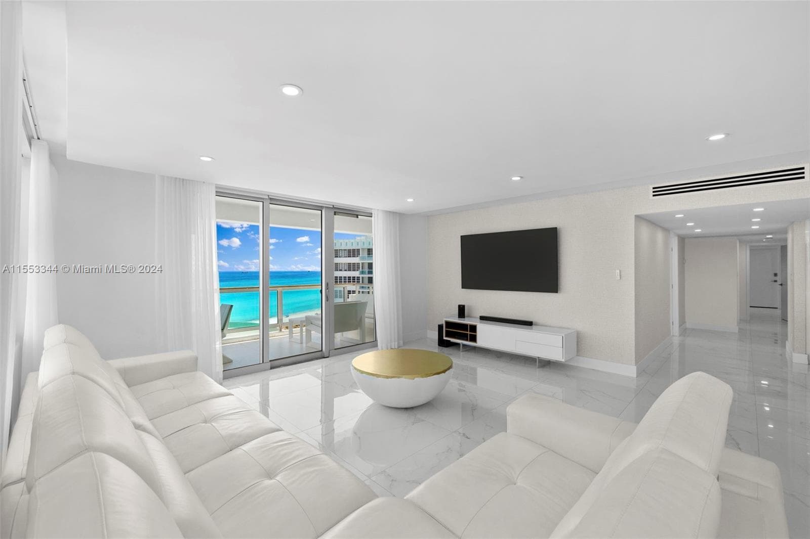 A11553344 — Miami Beach — 17