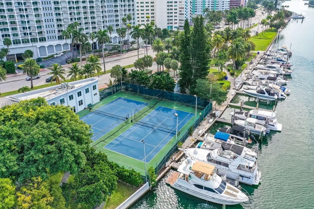 A11559552 — Miami Beach — 3