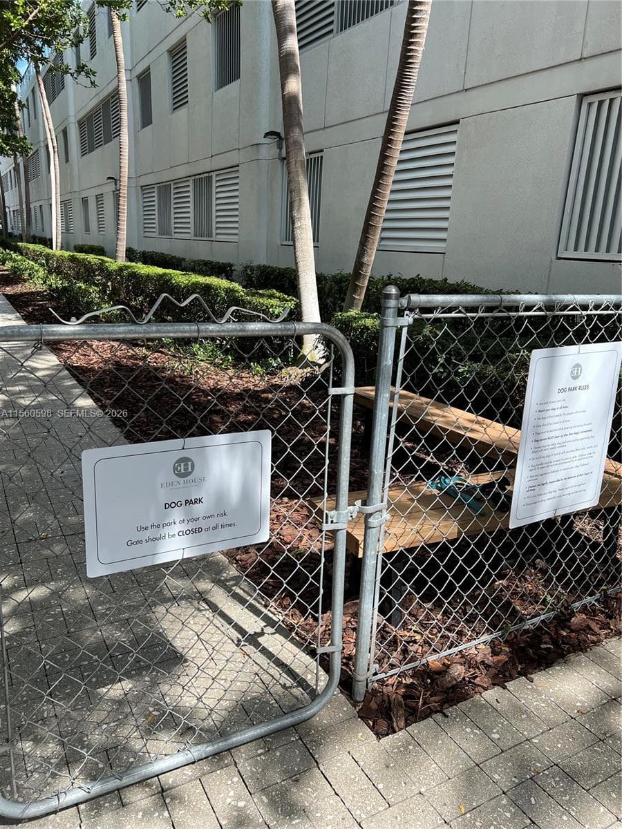A11560598 — Miami Beach — 35