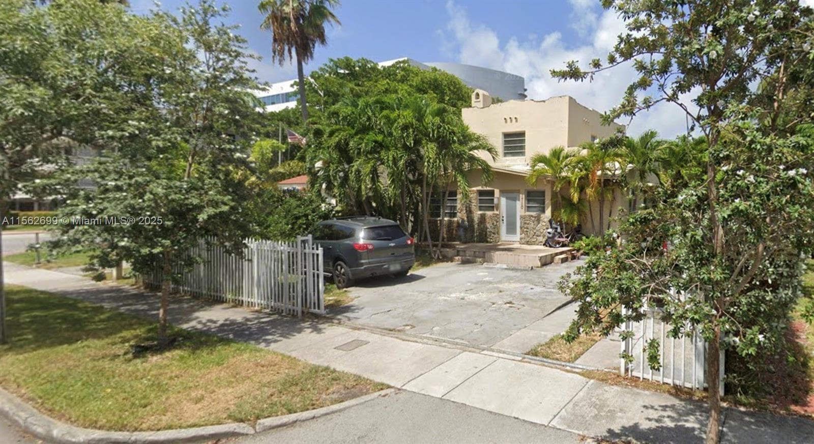 A11562699 — Miami Beach — 2