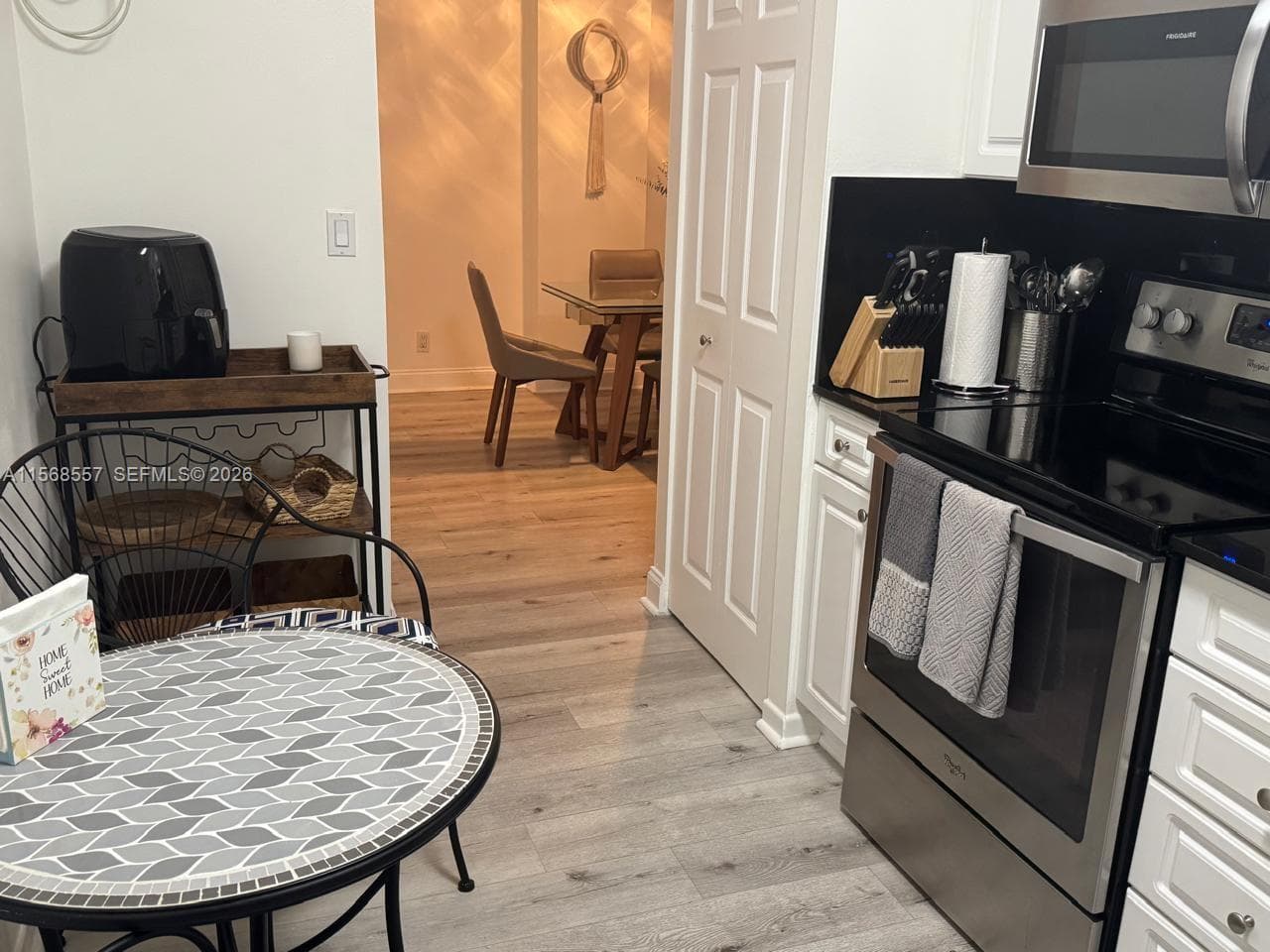 A11568557 — Miami Beach — 17