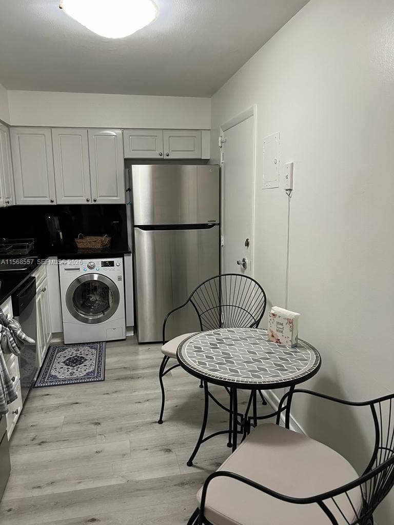 A11568557 — Miami Beach — 15