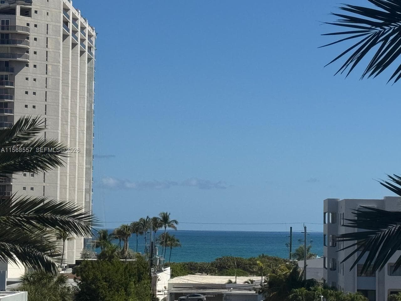 A11568557 — Miami Beach — 29