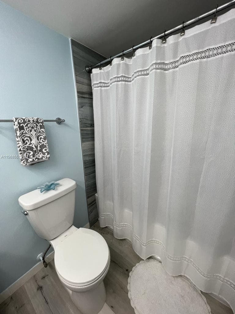 A11568557 — Miami Beach — 25
