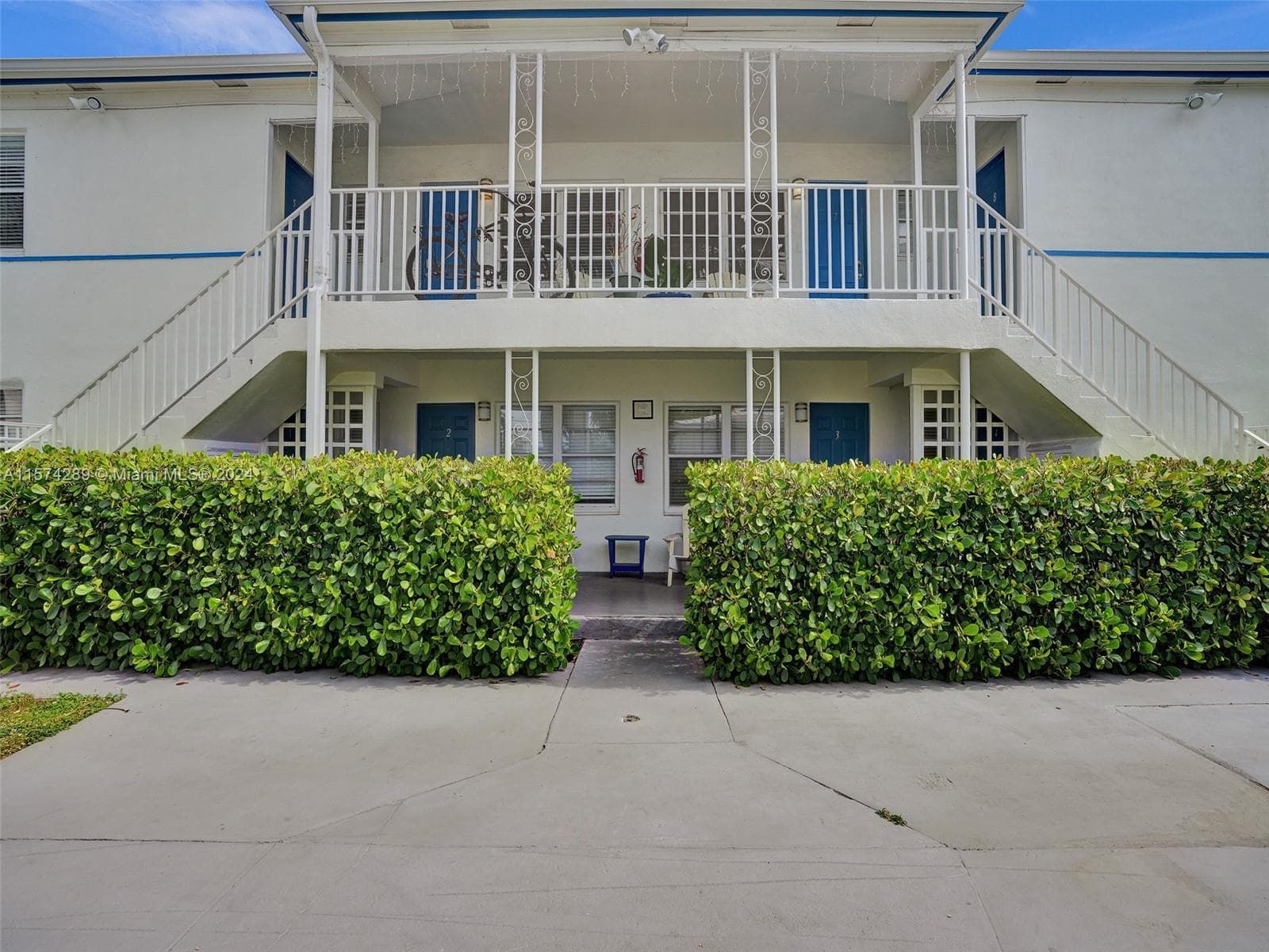A11574289 — Miami Beach — 16