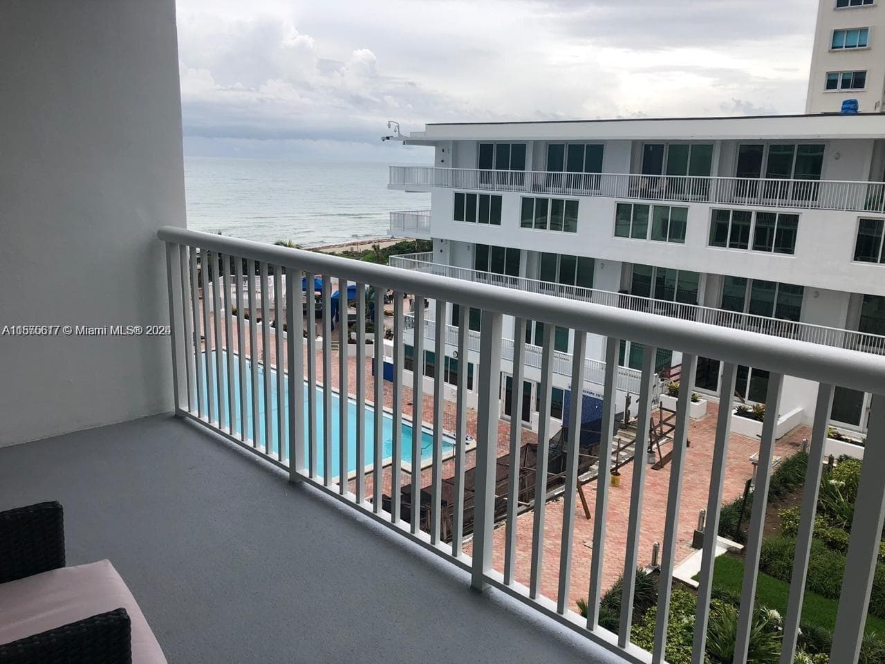 A11575617 — Miami Beach — 23