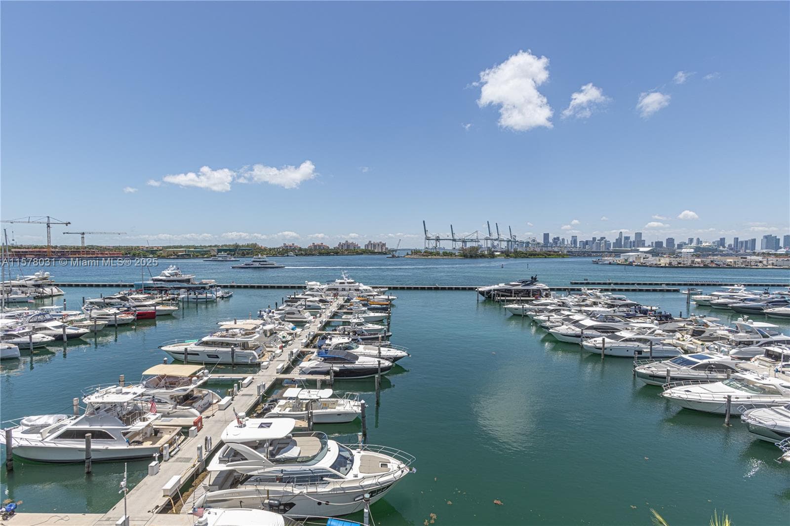 A11578031 — Miami Beach — 22