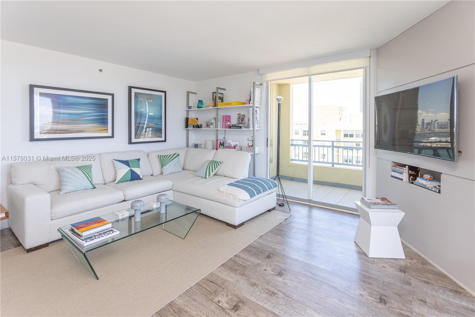 A11578031 — Miami Beach — 3