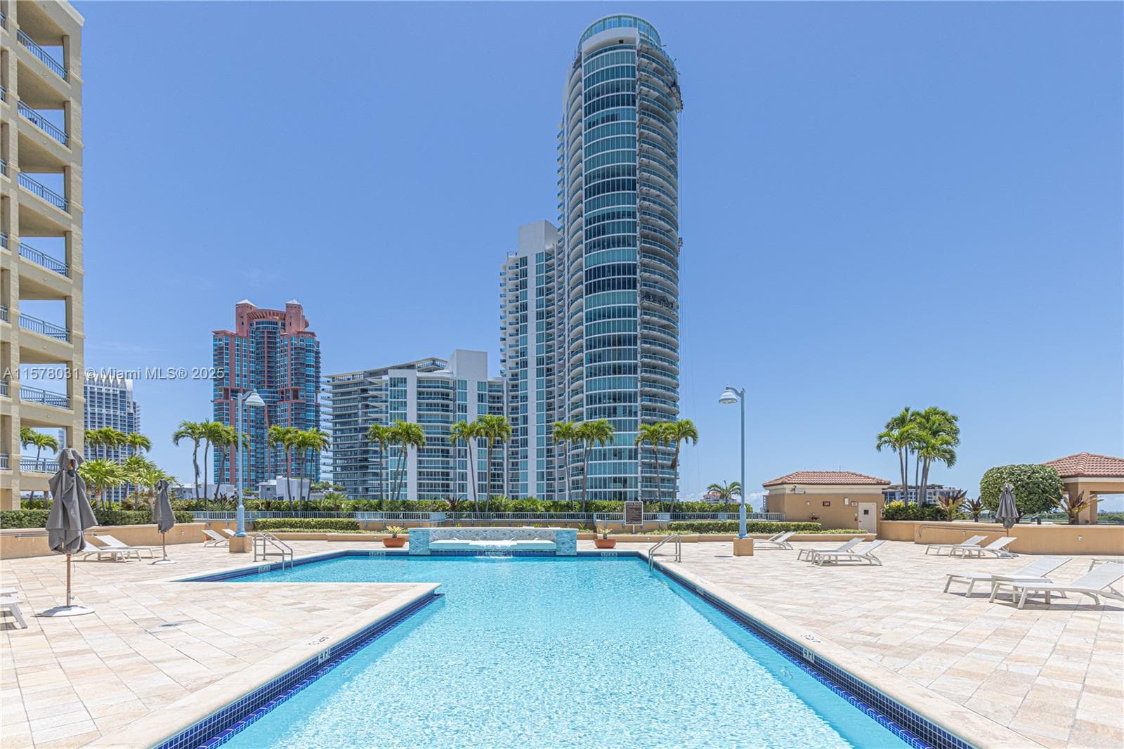A11578031 — Miami Beach — 28