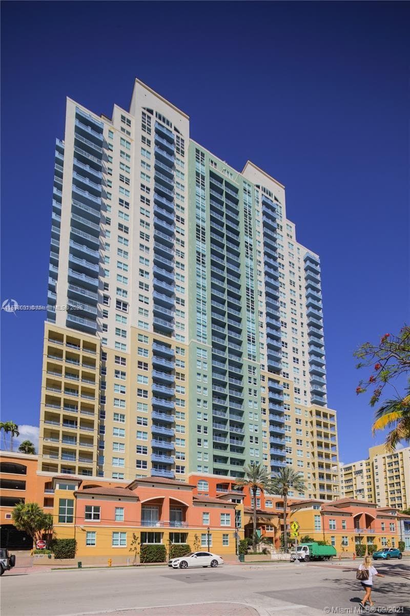 A11578031 — Miami Beach — 37