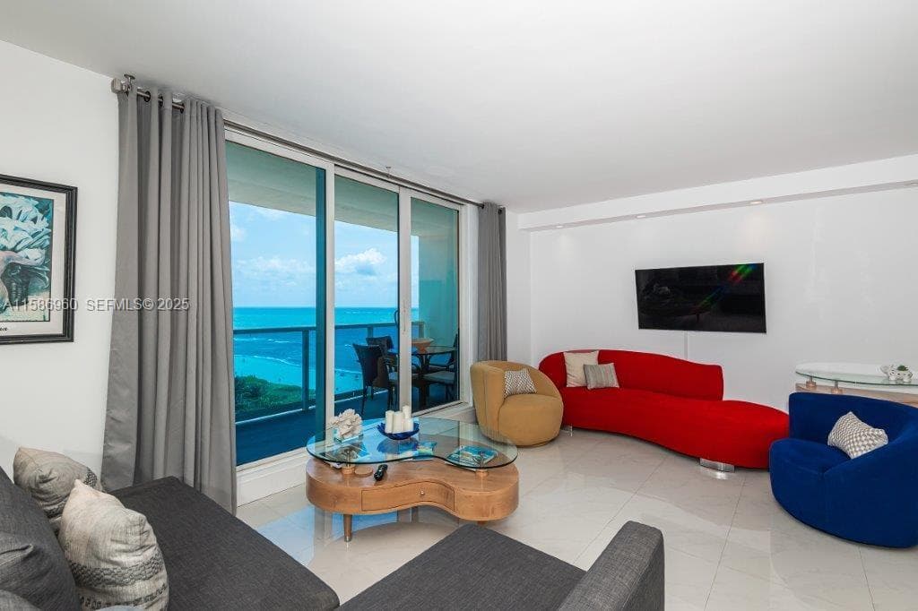 A11586960 — Miami Beach — 5