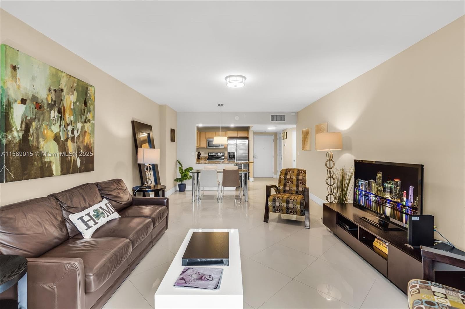 A11589015 — Miami Beach — 30
