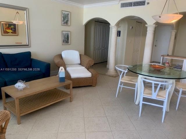 A11591200 — Miami Beach — 2