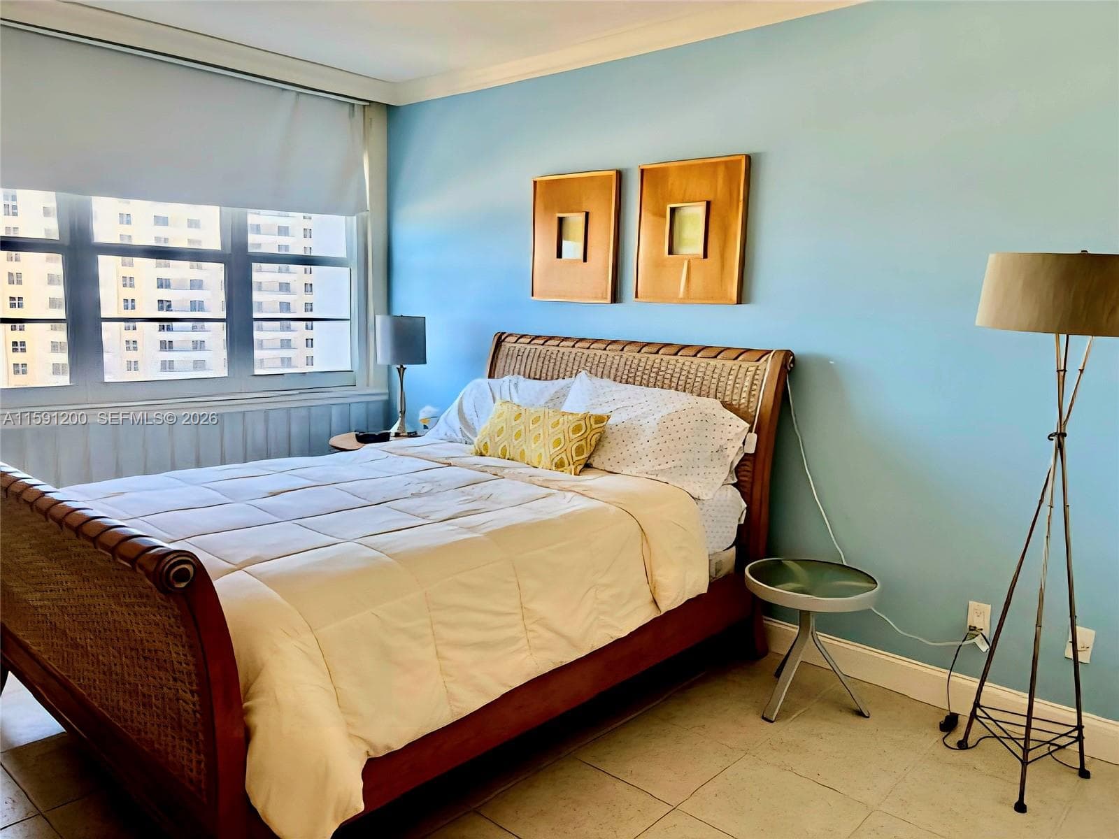 A11591200 — Miami Beach — 5